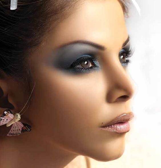   2013 Makeup Saudi 130705085006ds0q.gif